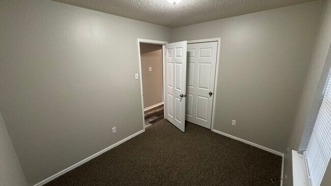 Foto del edificio - 4264 Double Tree St