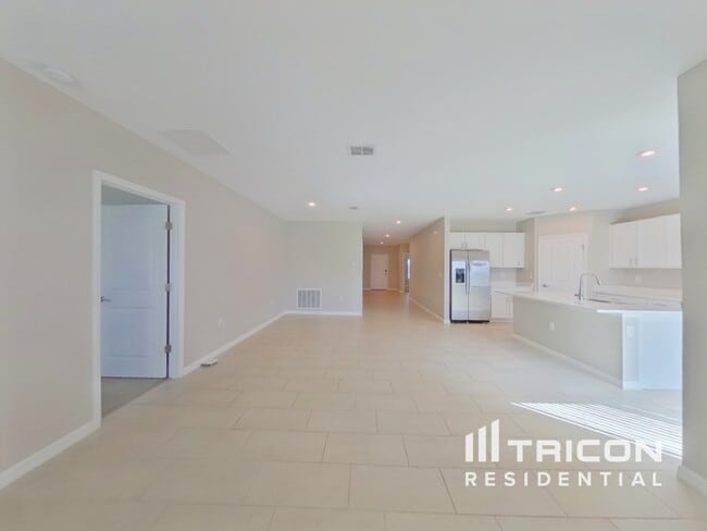 Foto del edificio - 232 Garnet Ave