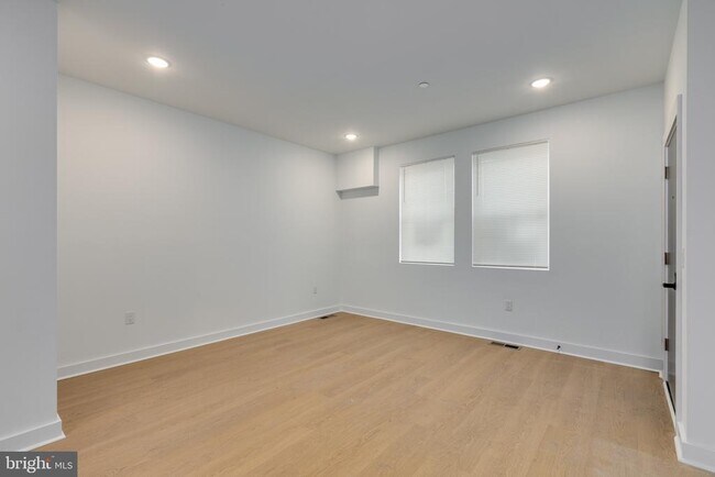 Foto del edificio - 2350 N 16th St