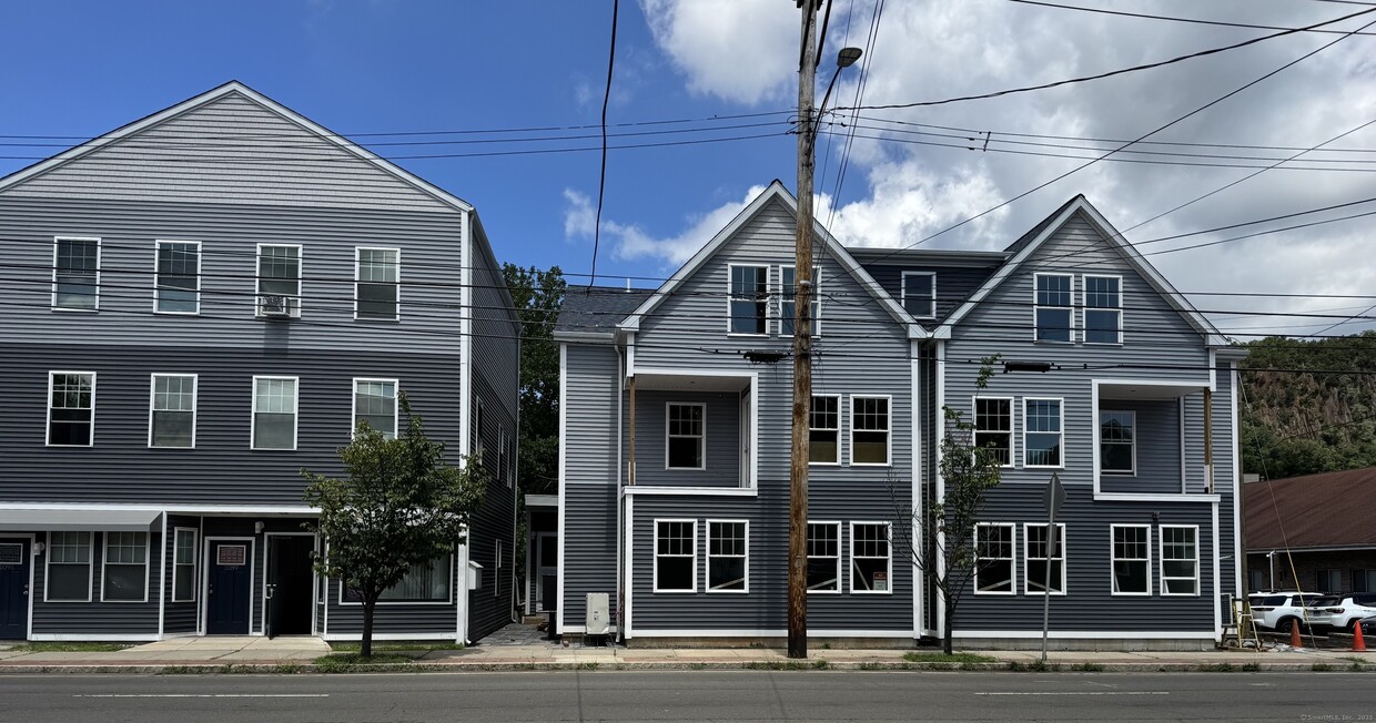 Primary Photo - 1085 Whalley Ave