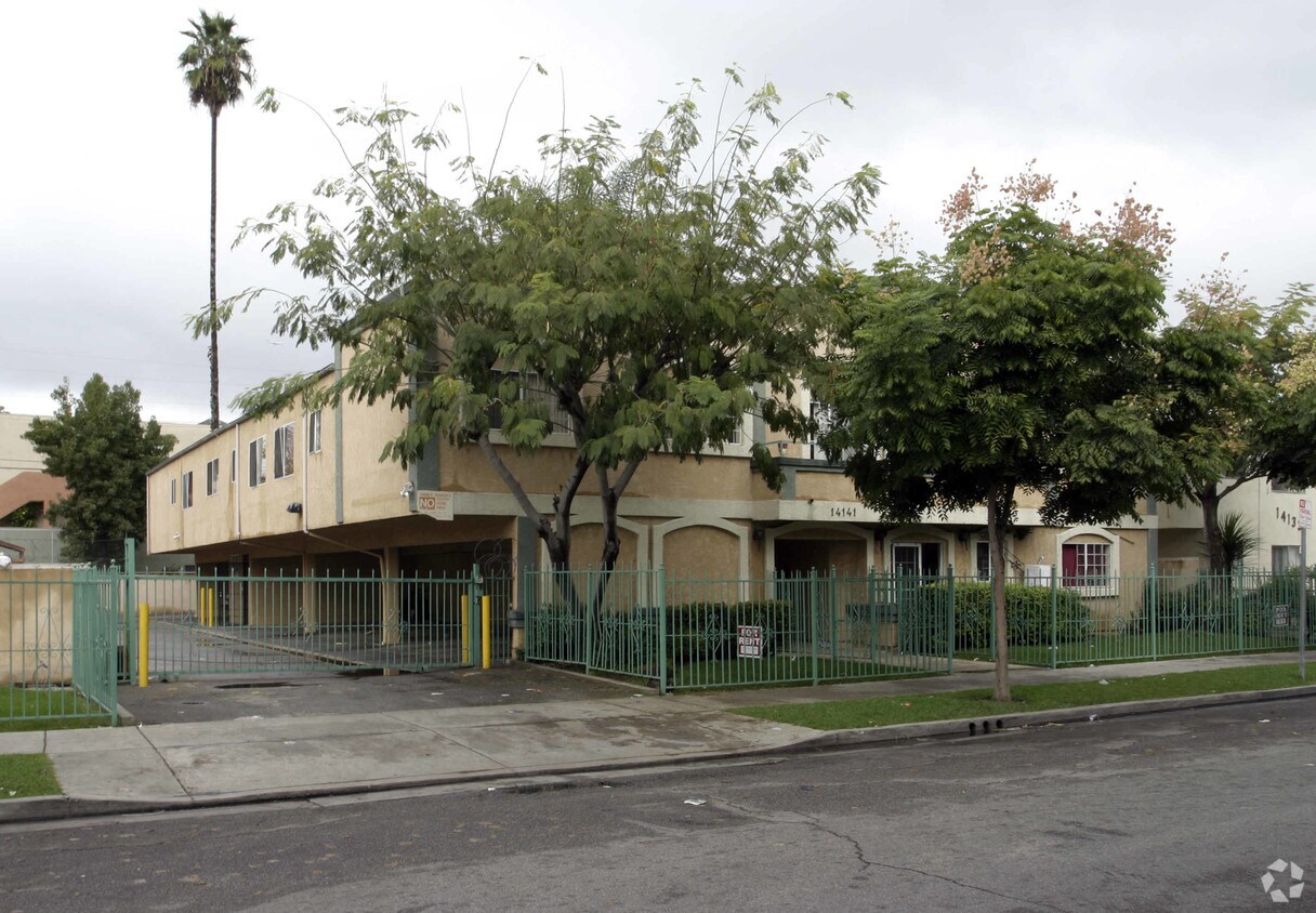 Foto del edificio - 14141 Erwin St