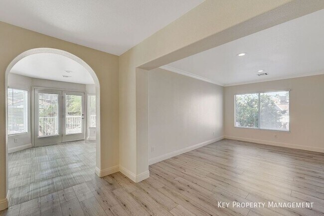 Building Photo - 261 Plaza Marquessa Ct