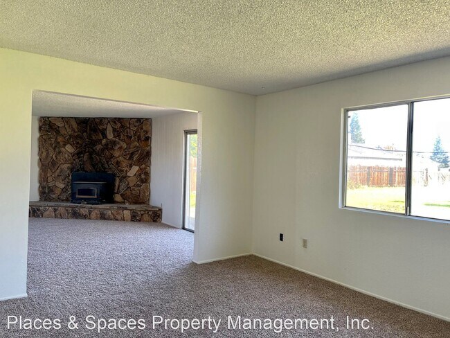 Building Photo - 4 br, 2 bath House - 3469 Alta Mesa Drive