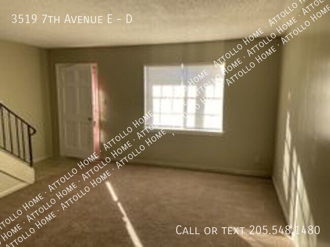 Building Photo - 2 bedroom/1 1/2 bath townhouse available N...