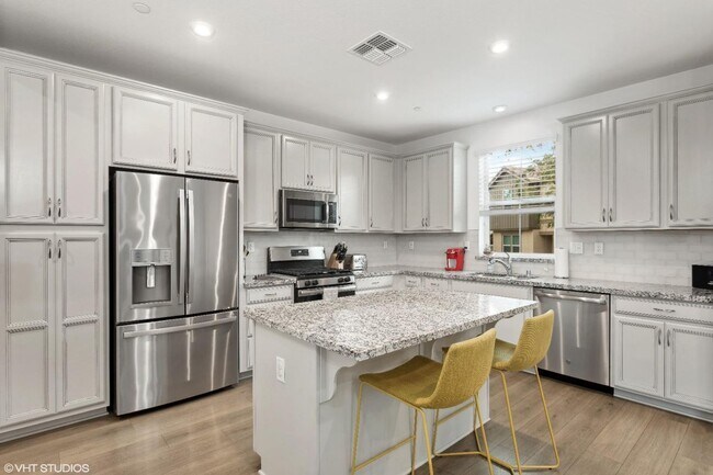 Foto del edificio - YOUR HOME AT 1217 KNOX WAY!