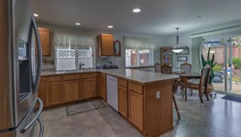 Building Photo - 108 Blossom Ln