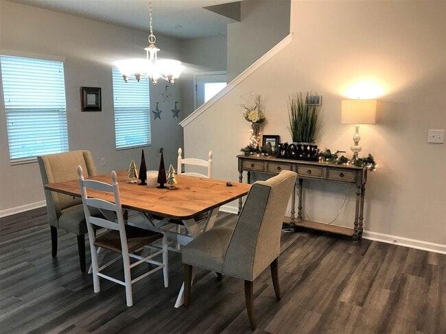 Building Photo - GREAT HOME IN LAKEVIEW RIDGE IN GROWING FUQUAY-VARINA