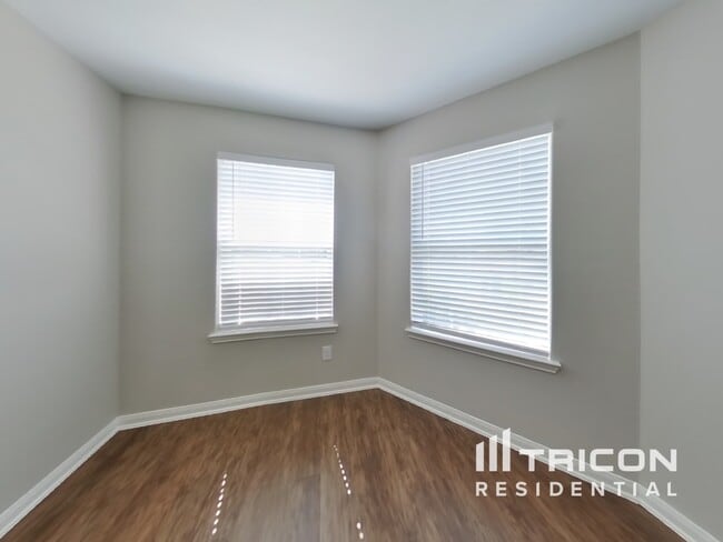 Building Photo - 2417 Regatta Ln