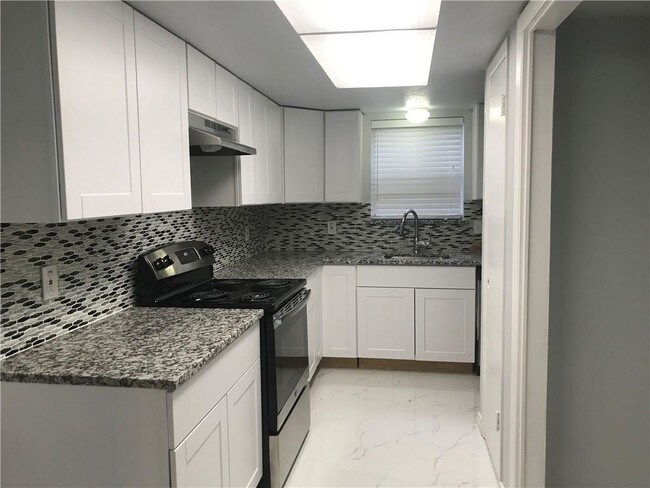 Foto del edificio - 3022 Eastpark Dr