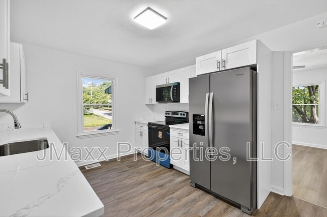 Foto del edificio - 2036 McPherson Dr