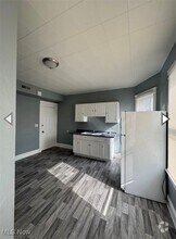 Building Photo - 3821 E 55th St