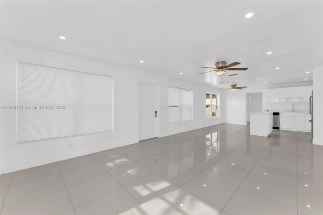 Foto del edificio - 1131 SW 32nd Ct