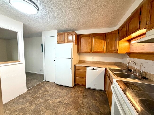 Foto del edificio - Quiet and private 1 bedroom on the 1st floor - in Glendale