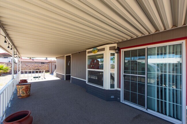 Building Photo - Fully furnished 1 bedroom 1bathroom located in the Foothills