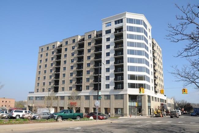 Primary Photo - 111 N Ashley St