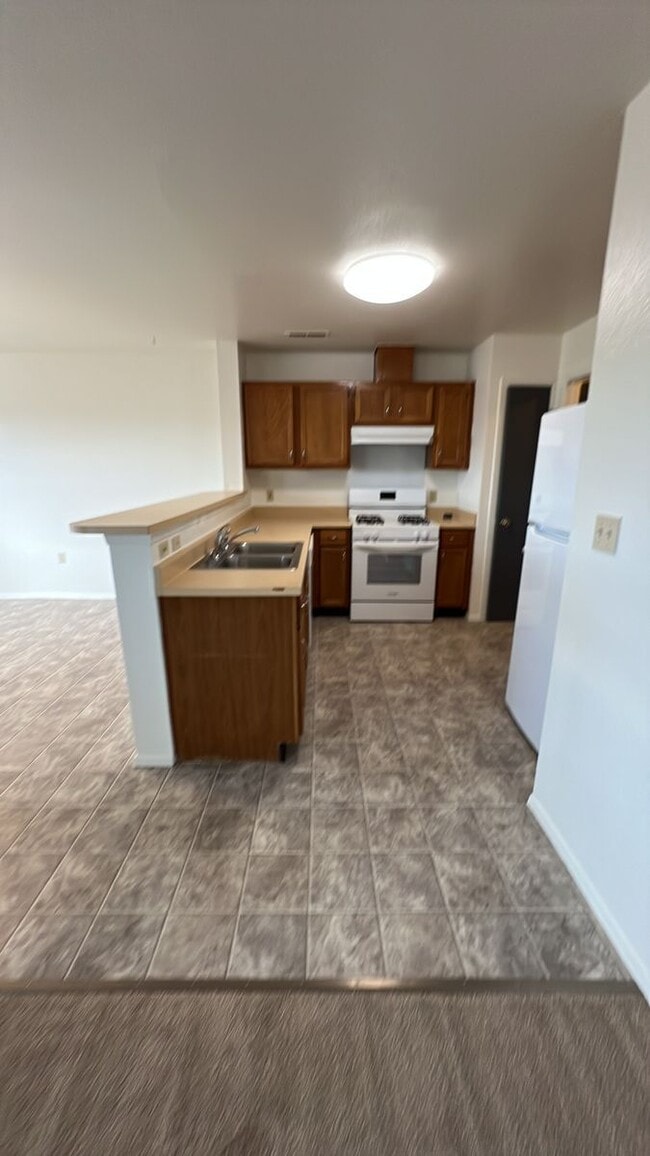 Building Photo - 1281 Dakota Dr