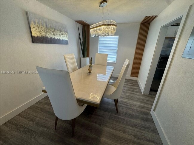 Foto del edificio - 427 NW 19th Ave