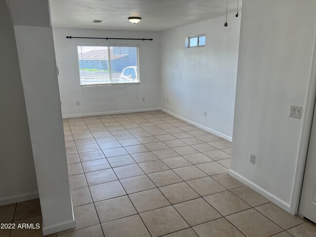 Foto del edificio - 538 N 74th St
