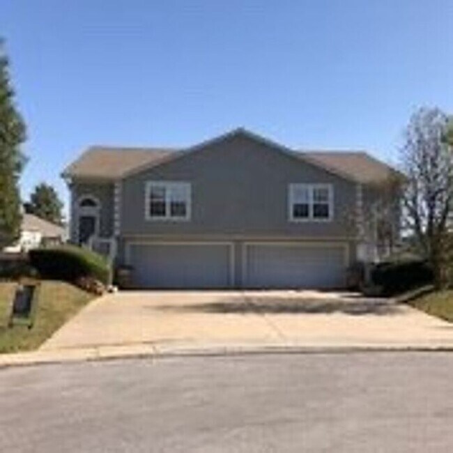 Building Photo - 505 Andypaul Ct