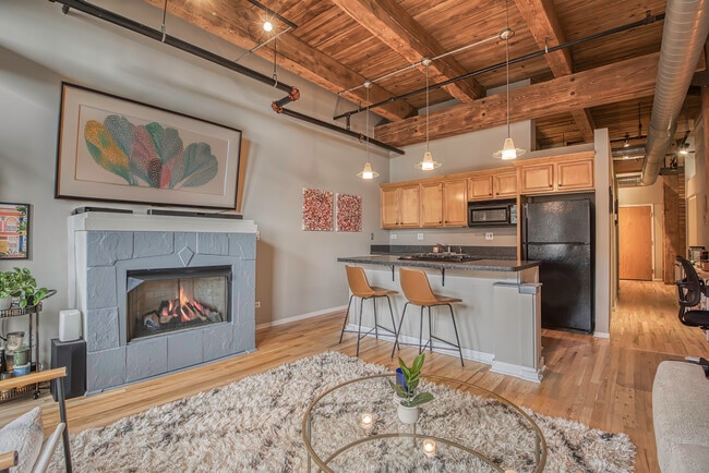 Building Photo - 625 W Jackson Blvd