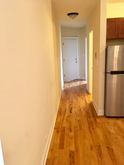 Building Photo - 815 W Cornelia Ave