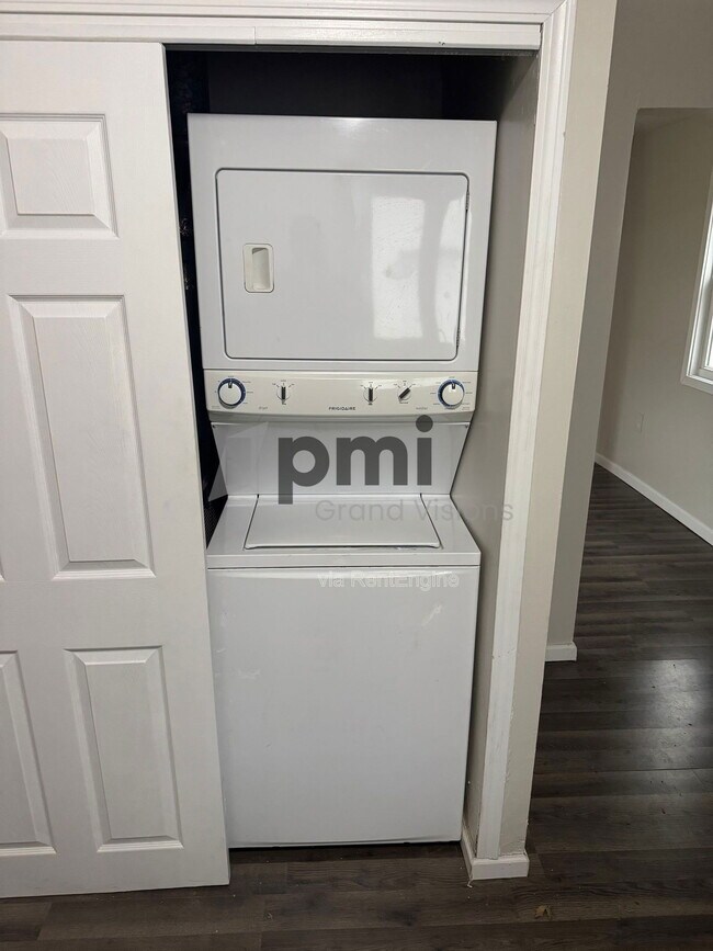 Foto del edificio - 309 E Garfield Ave