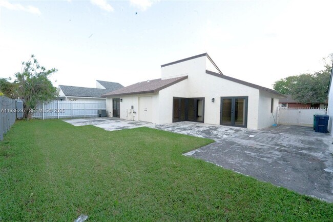 Foto del edificio - 21009 SW 124th Ave Rd