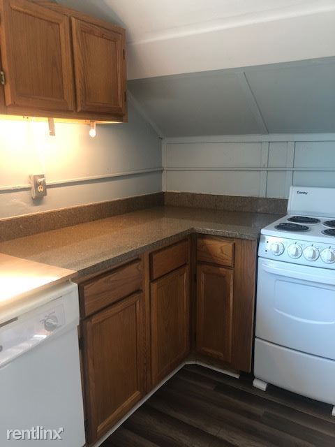 Building Photo - 4 br, 1 bath House - 213 Ballard St Apt 2 ...
