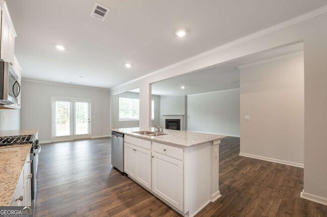 Building Photo - 331 Belmont Dr