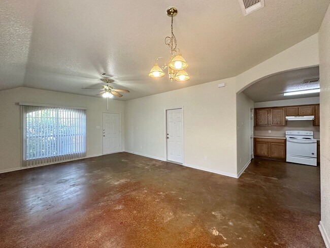 Foto del edificio - 1911 Charleston Ct