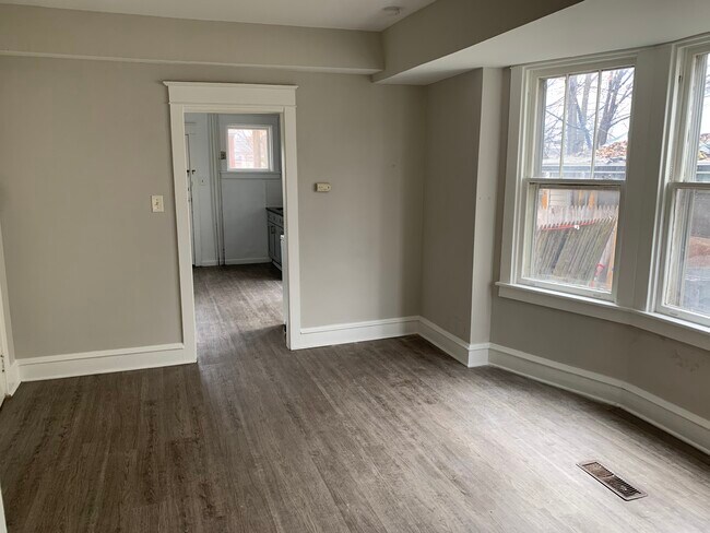 Dining Room - 524 Walnut St