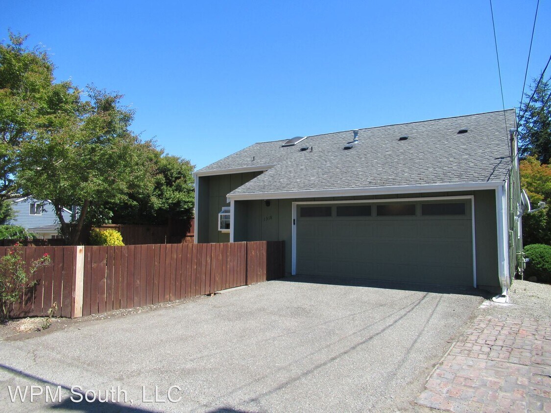 Primary Photo - 3 br, 2 bath House - 1318 S. Highland Ave