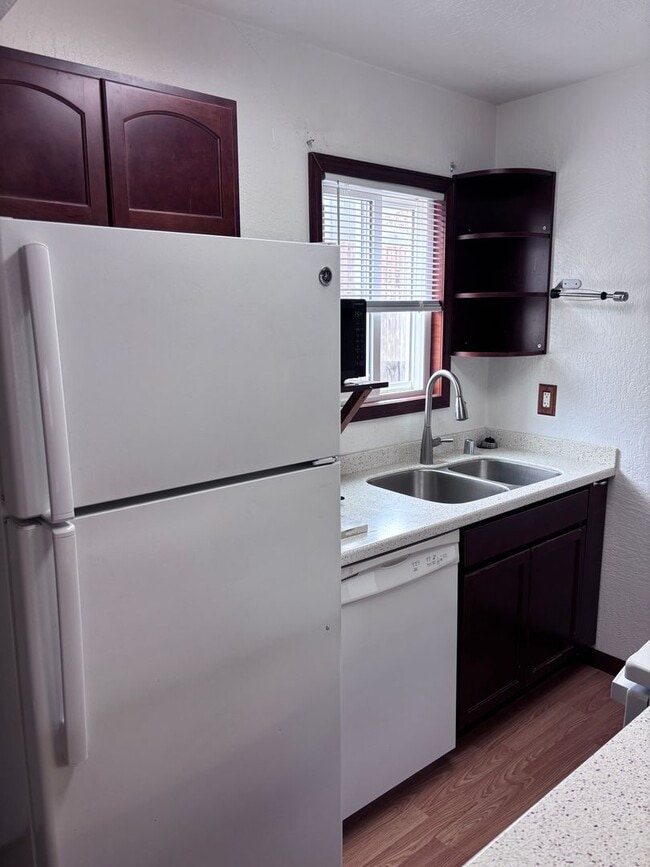 Foto del edificio - Perfectly Located 2 Bed/1.5 Bath Eagle River Condo!