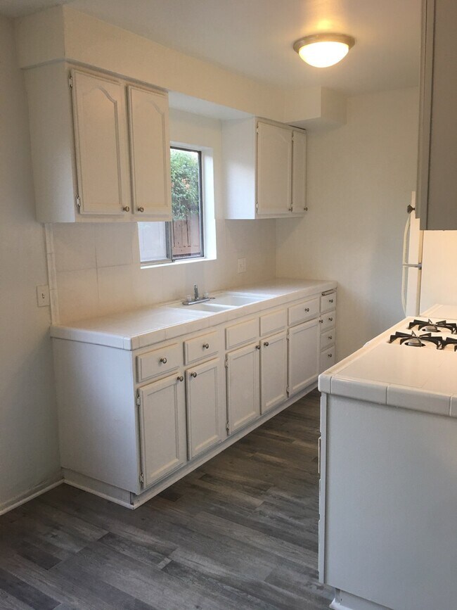 Foto del edificio - 7131 Bellaire Ave