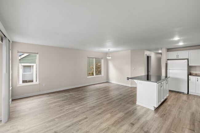 Foto del edificio - 3043 14th Ave W