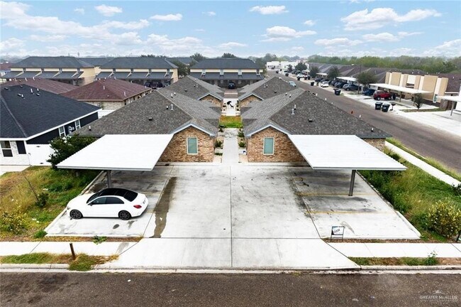 Building Photo - 826 S Missouri St