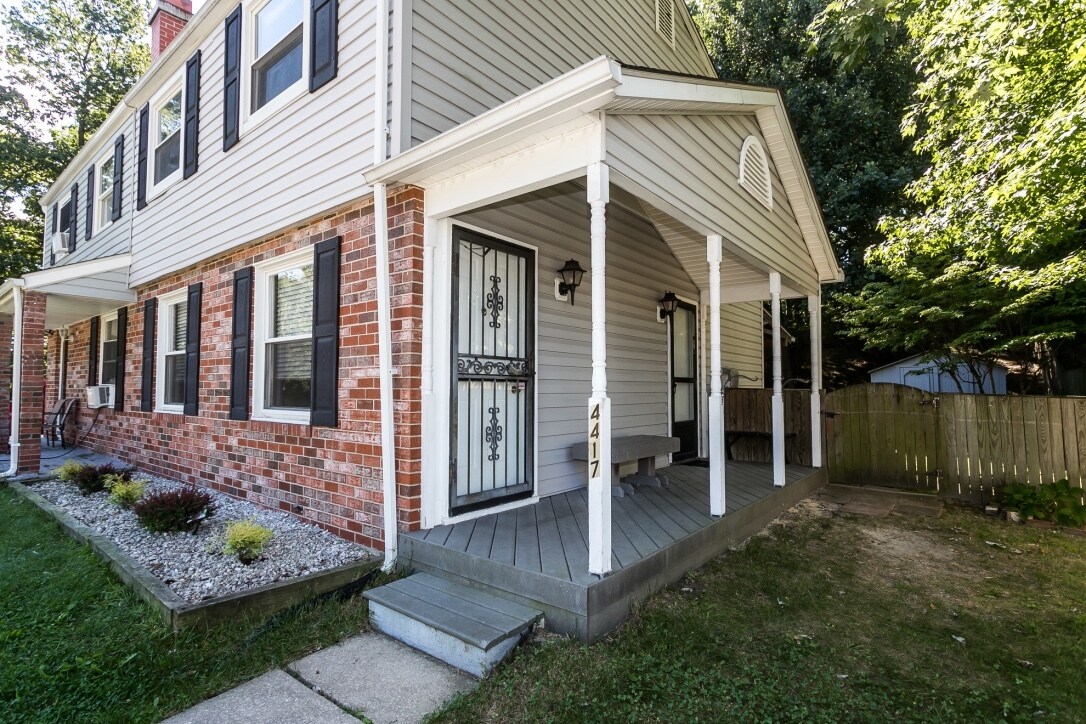 Primary Photo - 4417 Hallfield Manor Dr