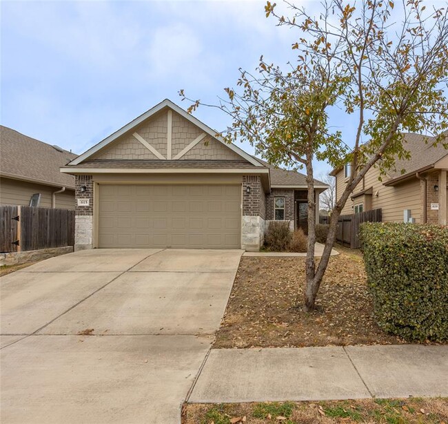 Foto del edificio - 615 Stampede Rd