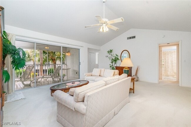 Foto del edificio - 4111 Lake Forest Dr