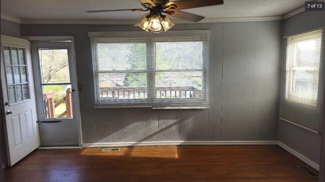 Building Photo - 143 Latimer Rd