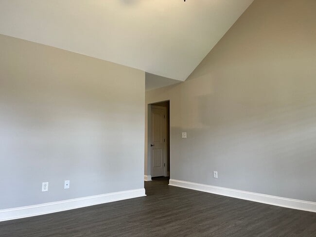 Building Photo - 208 Orkney Rd