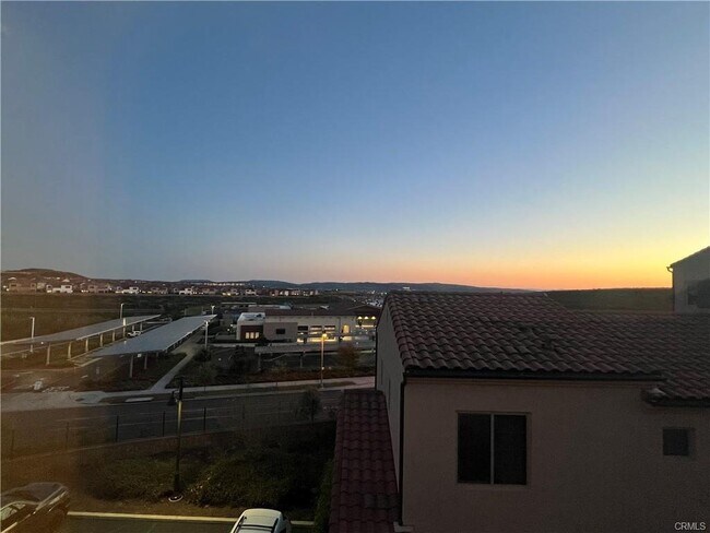 Building Photo - 174 Milky Way, Irvine, CA 92618 - 3 BR 4 B...