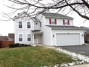 Building Photo - 2201 Oak Leaf Ln