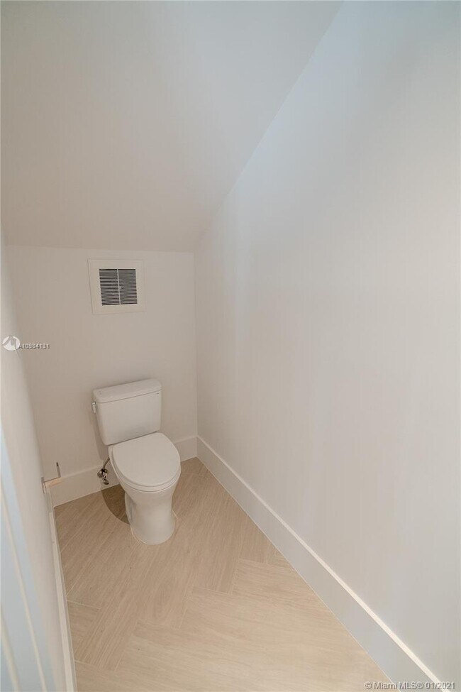 Building Photo - 3508 Segovia St