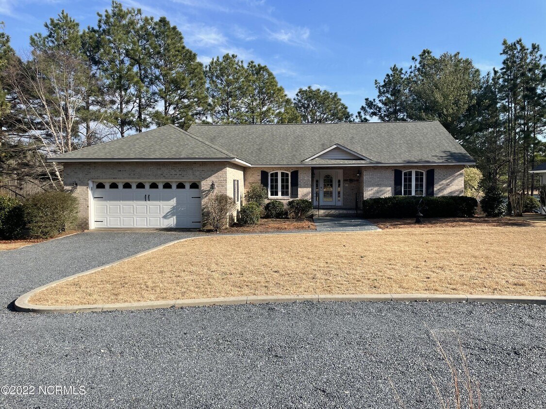 124 Fox Run Ct, Seven Lakes, NC 27376 House Rental in Seven Lakes, NC