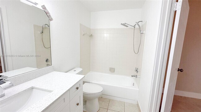 Foto del edificio - 2550 SW 18th Terrace