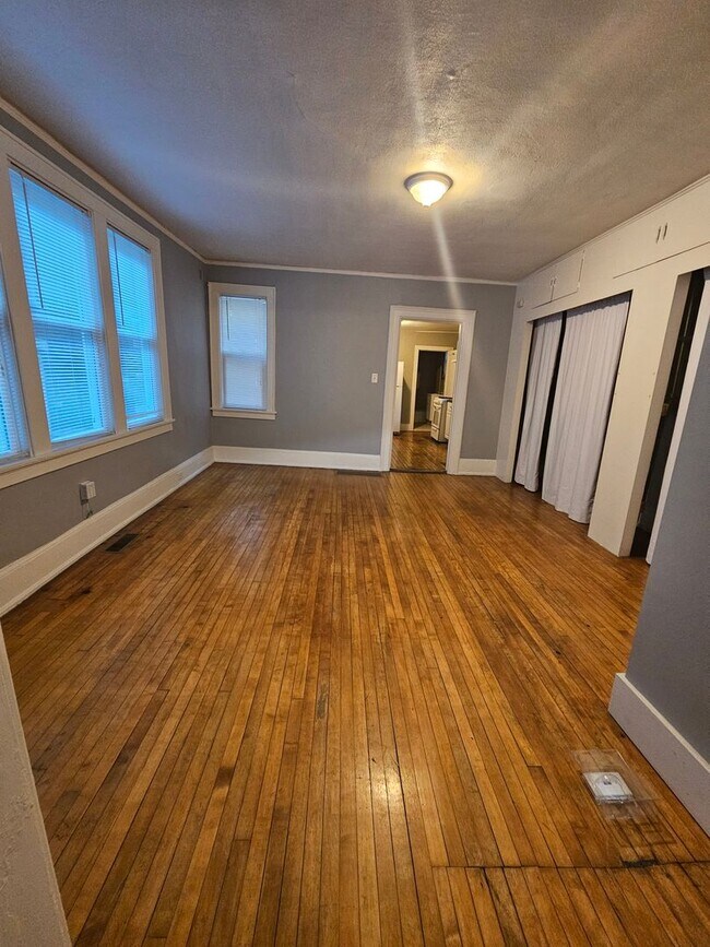 Foto del edificio - 3 Bedroom Single Family