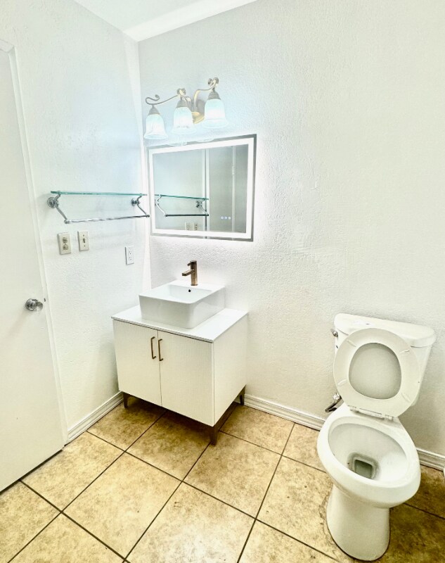 Foto del edificio - 7115 Etiwanda Ave