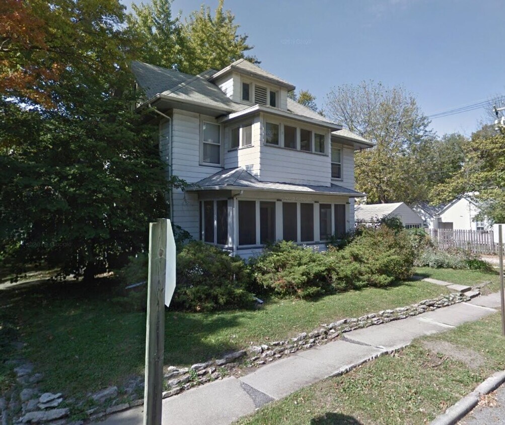 402 W Illinois St Unit 407 S. Birch, Urbana, IL 61801 Room for Rent in Urbana, IL