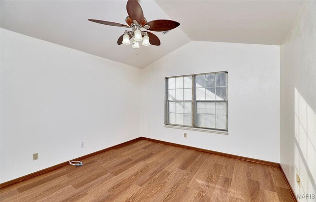 Foto del edificio - 16530 Victoria Crossing Dr